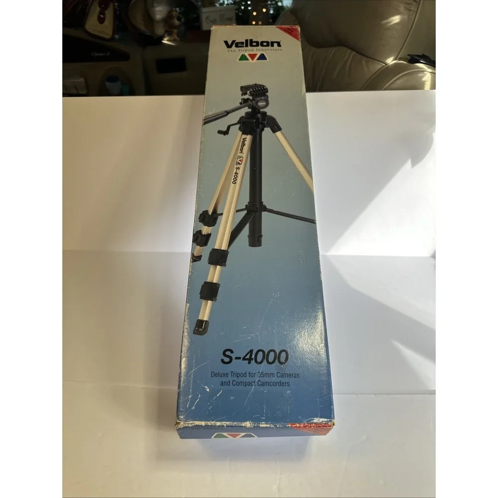 Velbon S-4000 Deluxe Tripod w/1/4